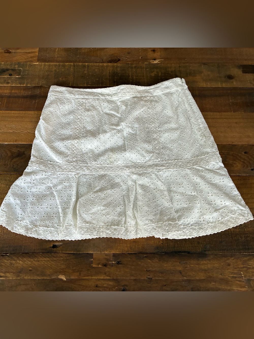 Vineyard Vines White Cotton Eyelet Skirt